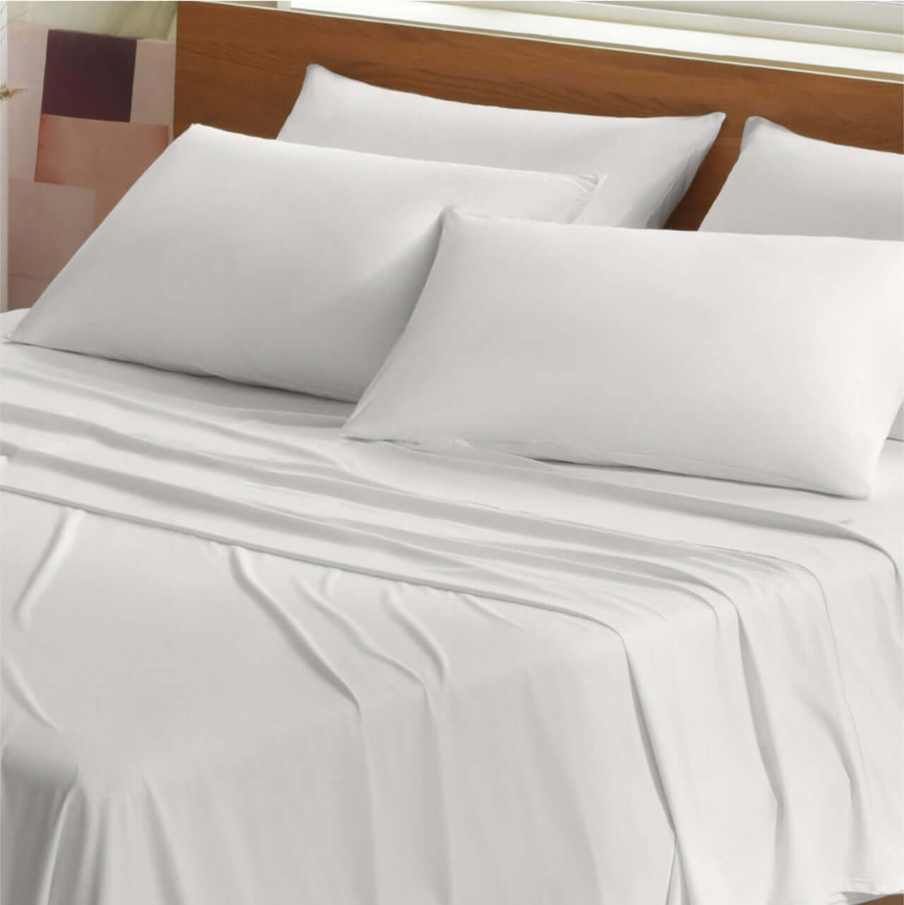 Hypoallergenic cooling pillowcase for temperature regulation during menopause